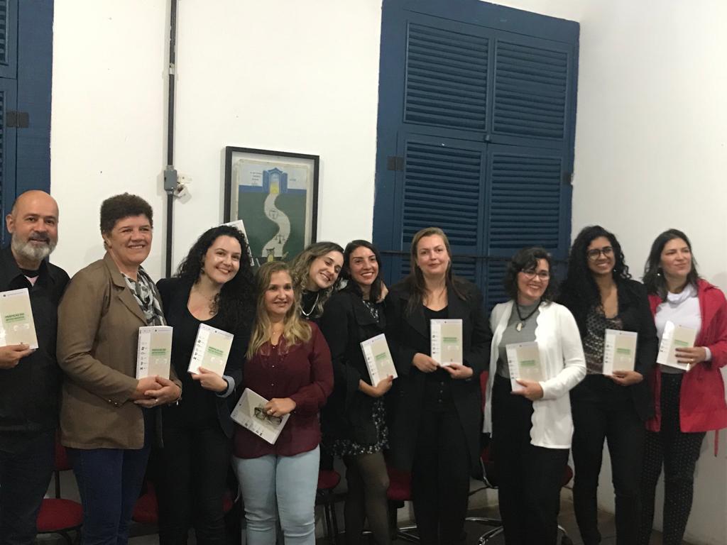 Métier docente – Lançamento do livro com professores da Educação Básica – Práticas do métier docente – retratos de uma pandemia